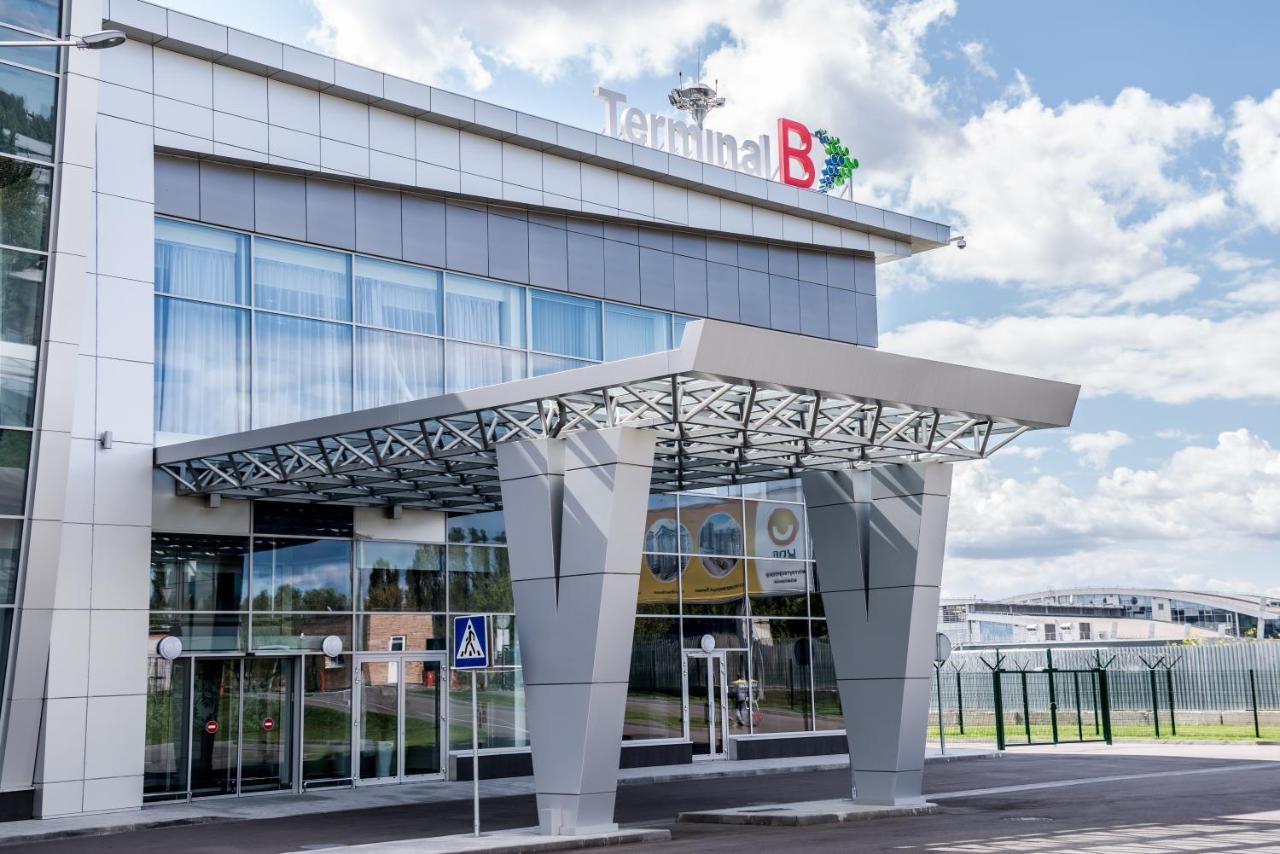 Terminal B Hotel Київ Екстер'єр фото
