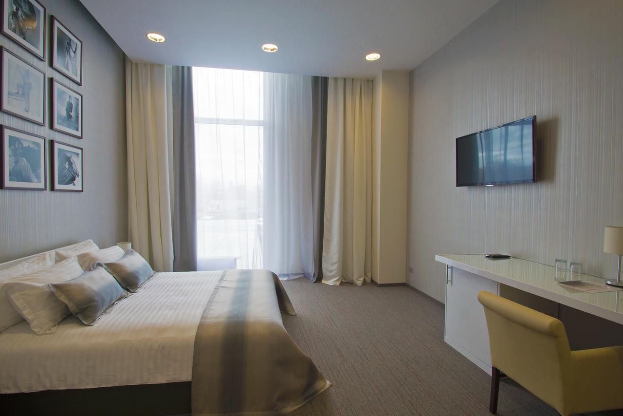 Terminal B Hotel Київ Екстер'єр фото
