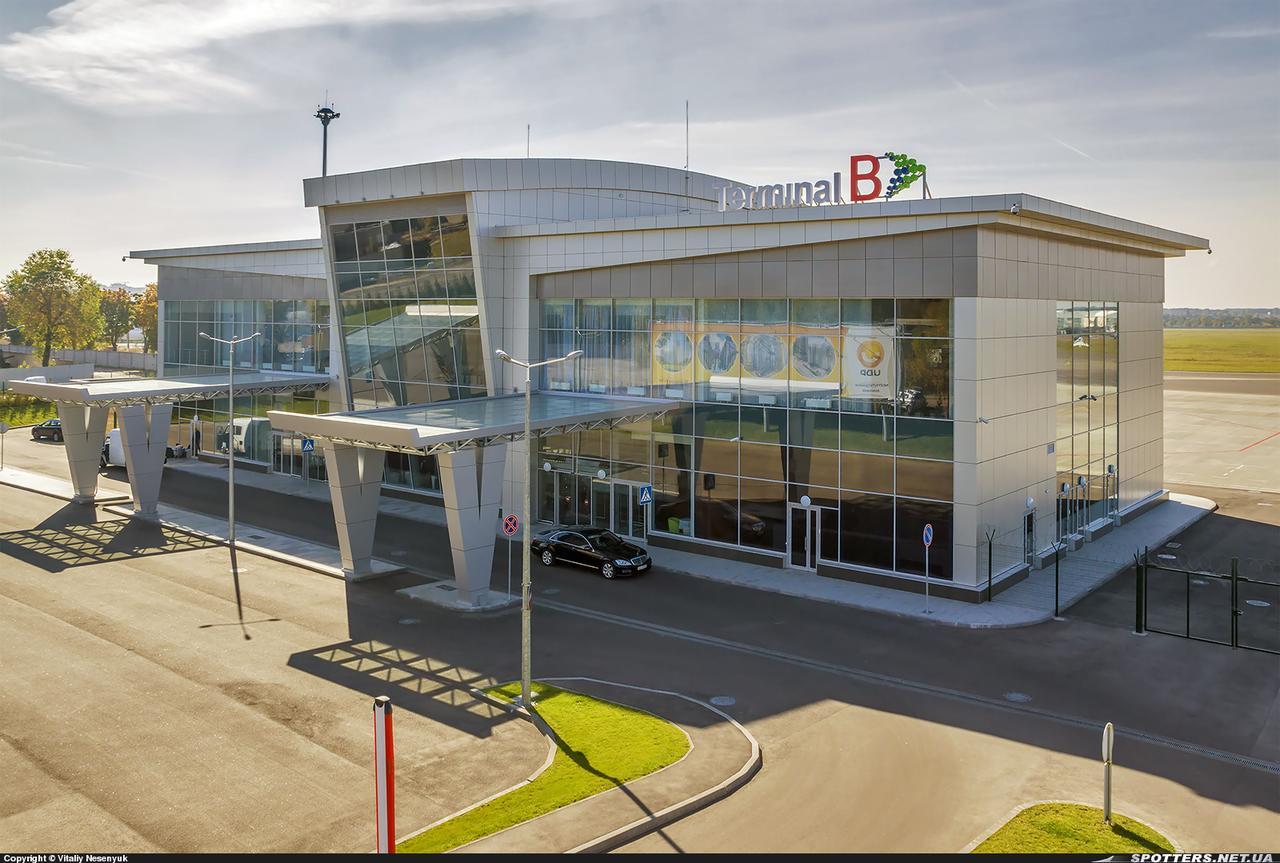 Terminal B Hotel Київ Екстер'єр фото