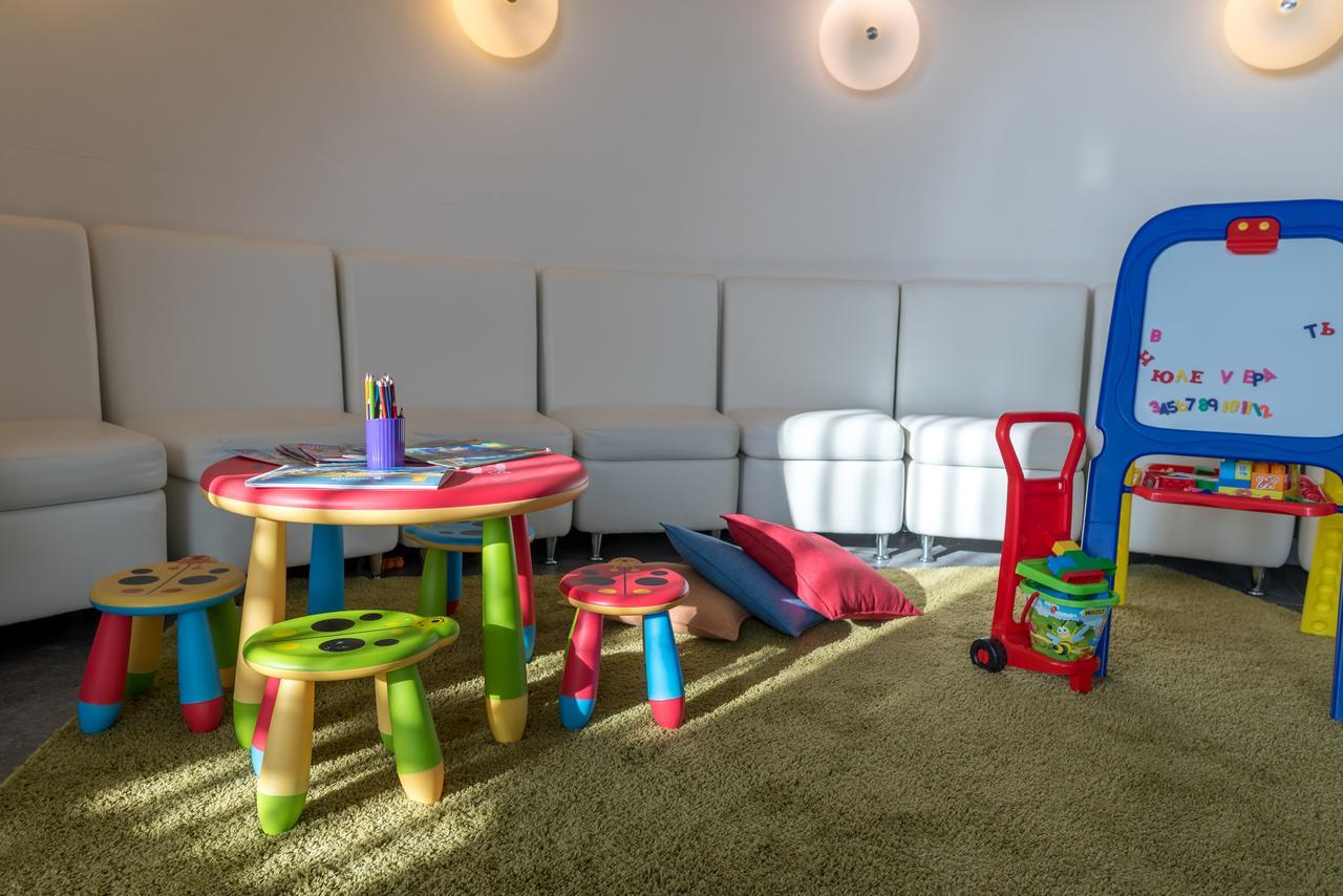 Terminal B Hotel Київ Екстер'єр фото